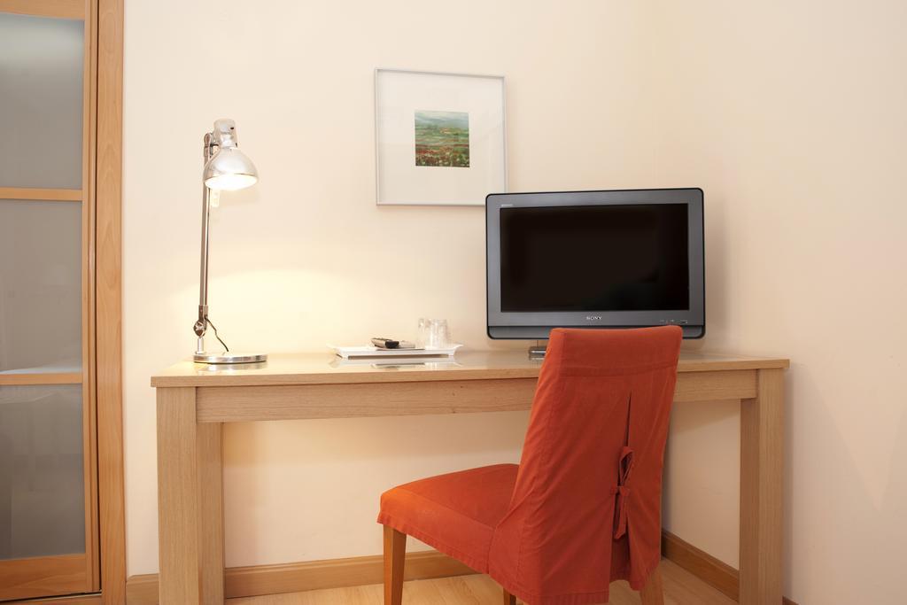 Apartamentos Sabinas Zaragoza Centro Room photo