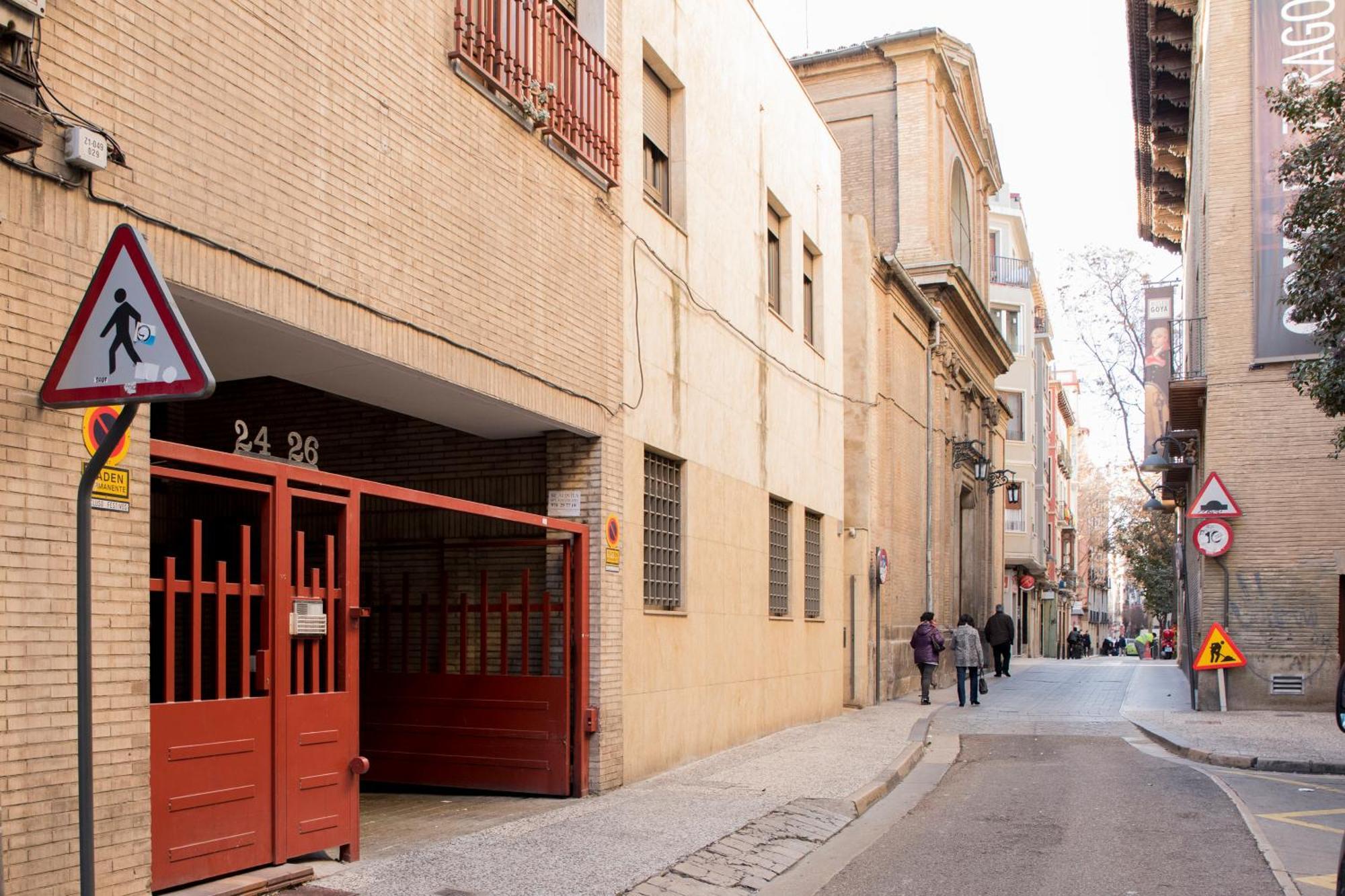 Apartamentos Sabinas Zaragoza Centro Exterior photo